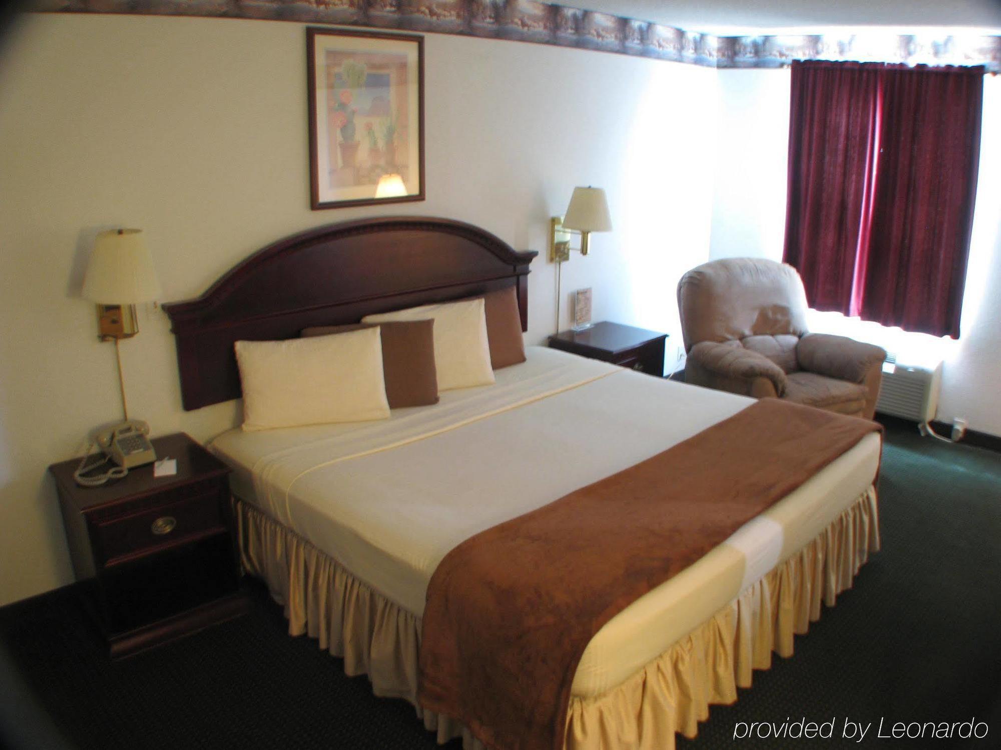 Dodge House Hotel Додж-Сити Экстерьер фото
